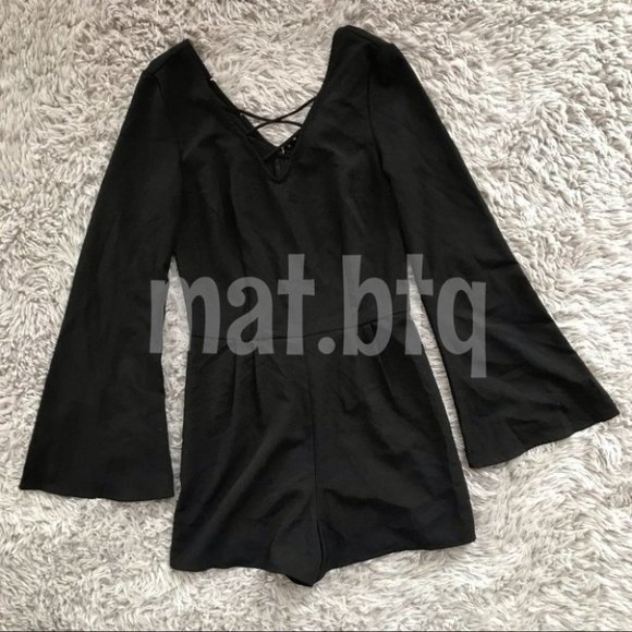 Garage Black Bell Sleeve Romper - Picture 2 of 4